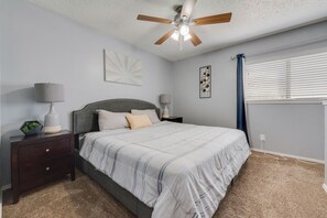 1 habitación, escritorio, tabla de planchar con plancha y wifi gratis