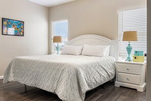 4 Schlafzimmer, Bügeleisen/Bügelbrett, WLAN, Bettwäsche