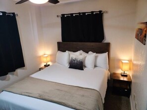 2 habitaciones, escritorio, wifi y ropa de cama 