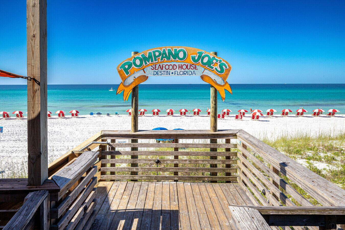 بالقرب من الشاطئ