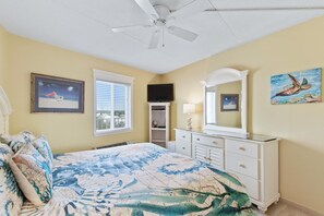 1 bedroom, free WiFi, bed sheets - Beach Front, Stunning Gulf Views, Seasonally Heated Pool, Gym, 1BR+Bunks (Orange Beach)