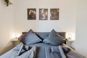 2 chambres, bureau, Wi-Fi, draps fournis