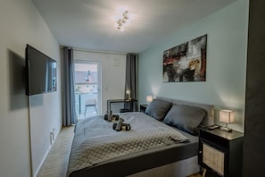 2 habitaciones, escritorio, wifi y ropa de cama