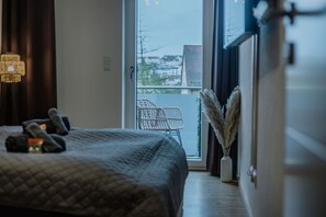 2 bedrooms, desk, WiFi, bed sheets - Passau Appartements|Central|Stylish|Comfortable (Passau)