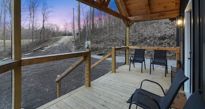 Timberline Retreat | Hocking Hills, Hot Tub