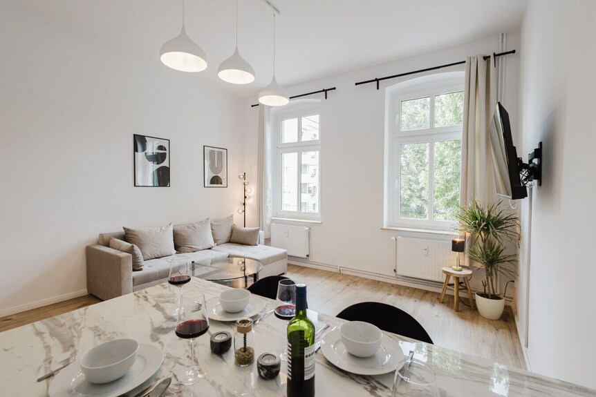 Modern Classic Apartment| Central| 2 Bedrooms - Dessau