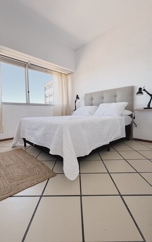 2 slaapkamers, een kluis op de kamer, gratis wifi, beddengoed