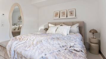 1 Schlafzimmer, Schreibtisch, Bügeleisen/Bügelbrett, WLAN