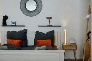 1 soverom, skrivebord, strykejern/-brett og wi-fi