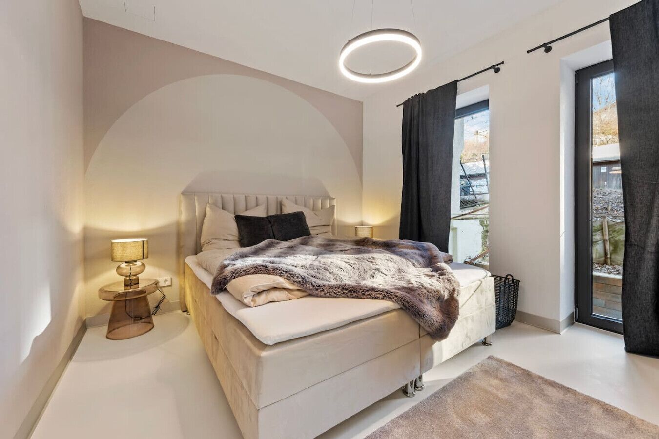 1 Schlafzimmer, Schreibtisch, WLAN, Bettwäsche