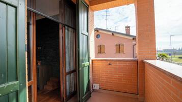 House | Balcony