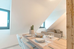 Dining - Stuttgart Lux Living |Stylish Living in the Center (Stuttgart)
