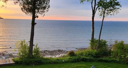 Lakeview Lodge - Lake Michigan