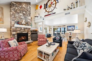 スマートテレビ、暖炉、DVD プレーヤー、書庫