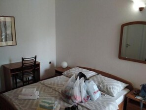 2 bedrooms