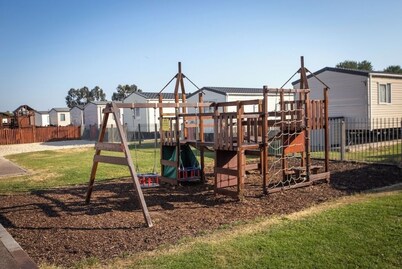 3 bed Cosy Caravan for up to 5