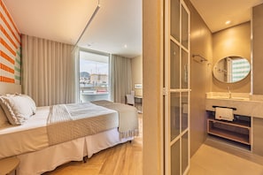 1 chambre, fer et planche à repasser, Wi-Fi gratuit, draps fournis