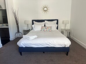 2 quartos, ferros/tábuas de passar roupa, Wi-Fi, roupa de cama
