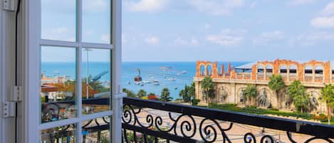 Deluxe Room, Balcony, Beach View | Beach/ocean view