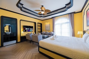 Habitación doble clásica, balcón, vista al mar | Ropa de cama de alta calidad, camas Select Comfort y minibar 