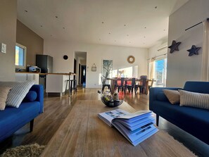 TV, books
