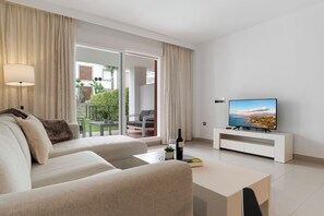 Télévision, chaîne hi-fi