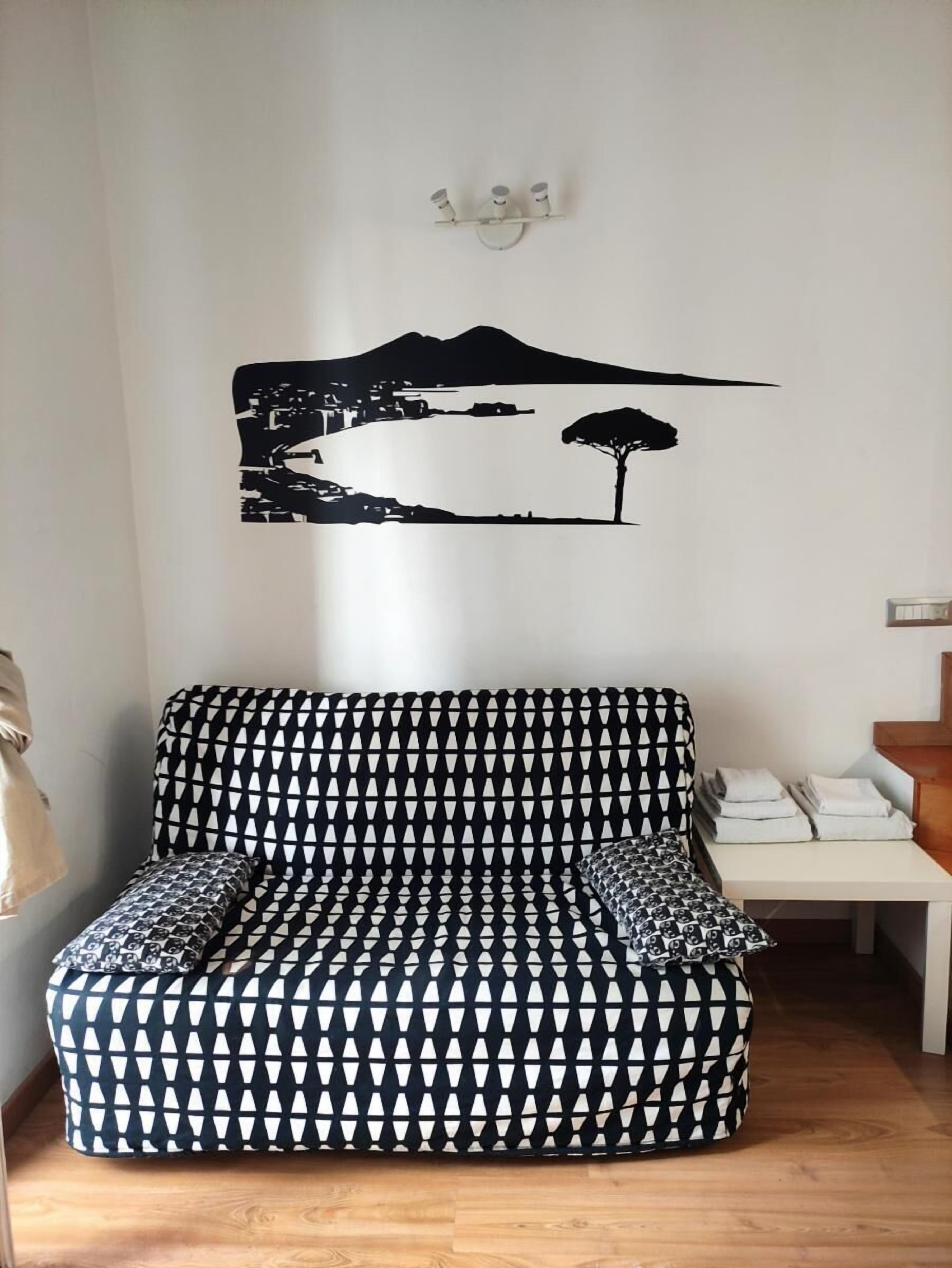 Ale & Tizy House 5 Studio Apartment With Loft And Balcony - Napoli, İtalya