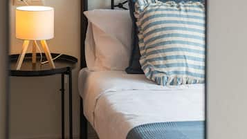 2 slaapkamers, een strijkplank/strijkijzer, gratis wifi, beddengoed