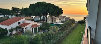 Costa Verde swimming pool apartment