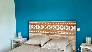 3 chambres, fer et planche Ă repasser, draps fournis