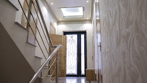 Staircase - Intercity Hotel Tashkent by Maskan (Tashkent)