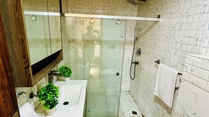 Deluxe Double Room | In-room safe, desk, soundproofing, iron/ironing board - The White Scent-Near Noida sector18 (Noida)