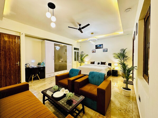 Luxury Suite, Balcony, City View | In-room safe, desk, soundproofing, iron/ironing board - The White Scent-Near Noida sector18 (Noida)
