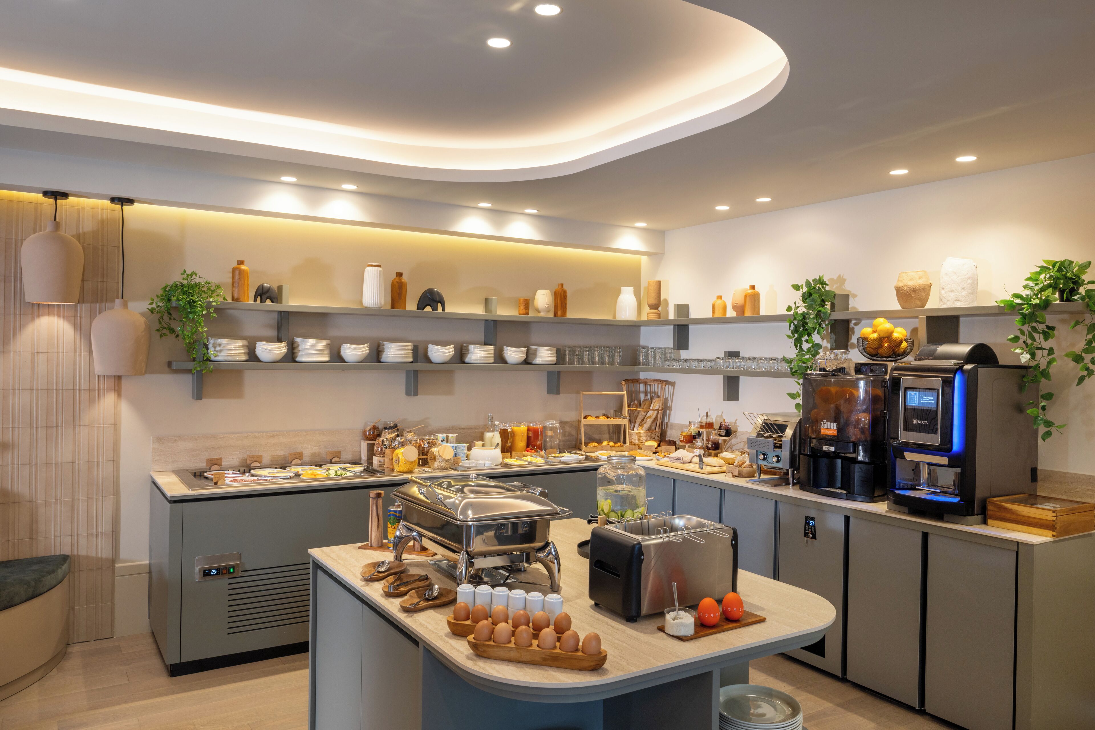 Petit déjeuner anglais servi tous les jours en supplément