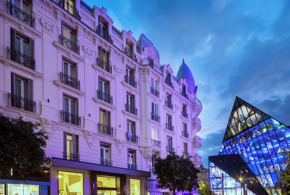 Front of property - Ikonik Marengo (Nice)