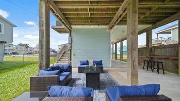 Tempat makan outdoor