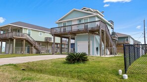 Exterior - Twins Tidal Escape, Sweet Memories, S'More Fun (Galveston)