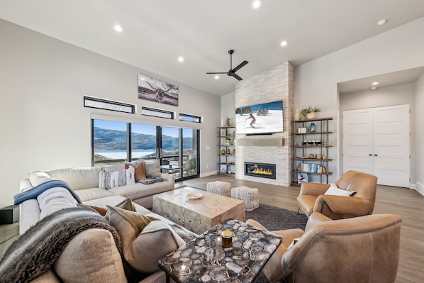 Smart TV, fireplace, books