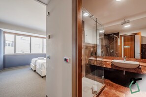 Minibar, in-room safe, desk, free WiFi - Hotiday Room Collection - Trapani (Trapani)