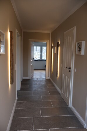 Interior - Vacation home "AhrIdylle" - Hiking, wellness & family time with dog in the Ahr valley (Bad Neuenahr-Ahrweiler)