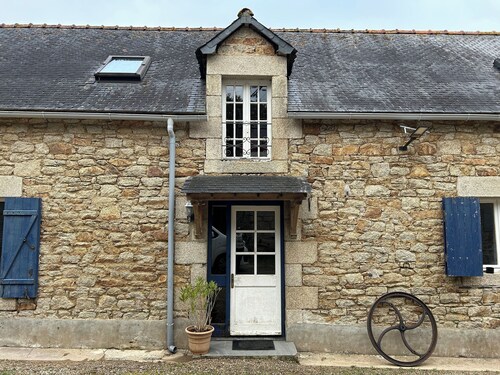Quiet gîte ideal for family get-togethers or business trips