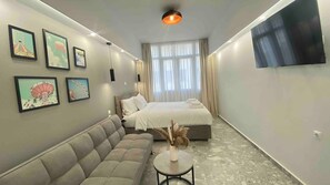 Estudio, para fumadores | 1 habitación y escritorio 