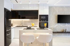 Apartment | 1 bedroom, desk