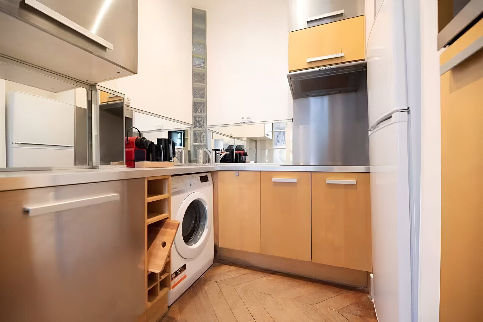 Fridge, oven, dishwasher, coffee/tea maker