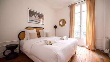 3 室のベッドルーム、アイロン / アイロン台、WiFi、ベッドシーツ