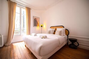 3 quartos, ferros/tábuas de passar roupa, Wi-Fi, roupa de cama
