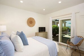 3 bedrooms, iron/ironing board, travel cot, WiFi