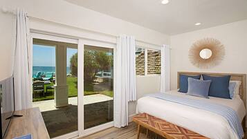 3 bedrooms, iron/ironing board, travel crib, free WiFi