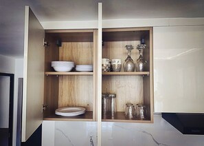 Interior - Afro-Boho 1BR in Kilimani w/ Reliable WiFi, Secure & King Bed (Nairobi)