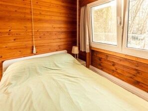4 bedrooms, individually furnished, bed sheets - Holiday Home in Lanklaar Near Forest Trails (Dilsen-Stokkem)